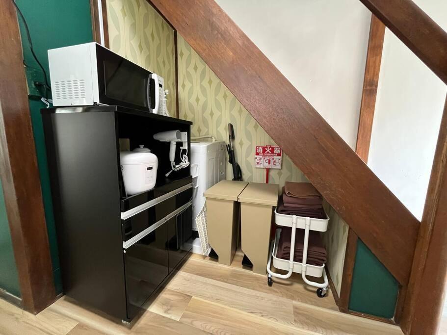 弥生町1丁目戸建 *